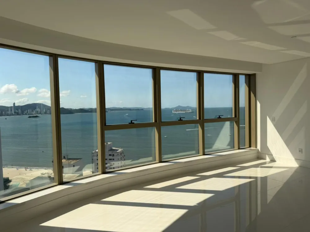 Apartamento para venda no bairro Barra Sul em Balneário Camboriú