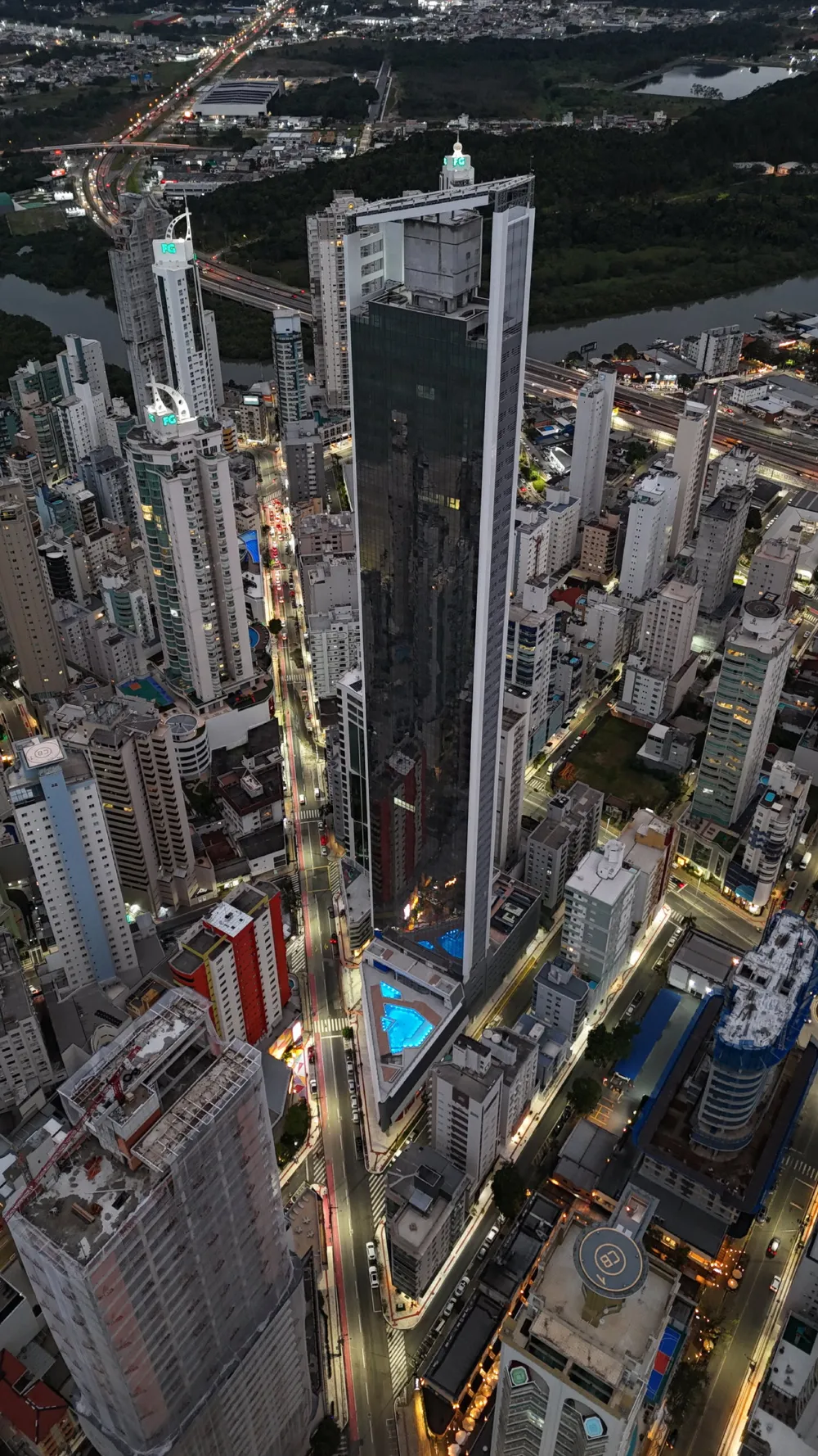 Sala comercial para venda no bairro Barra Sul em Balneário Camboriú