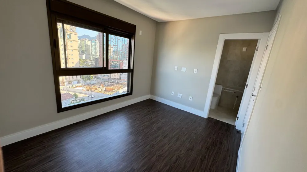 Apartamento 4 quartos para venda no bairro Canto da Praia em Itapema