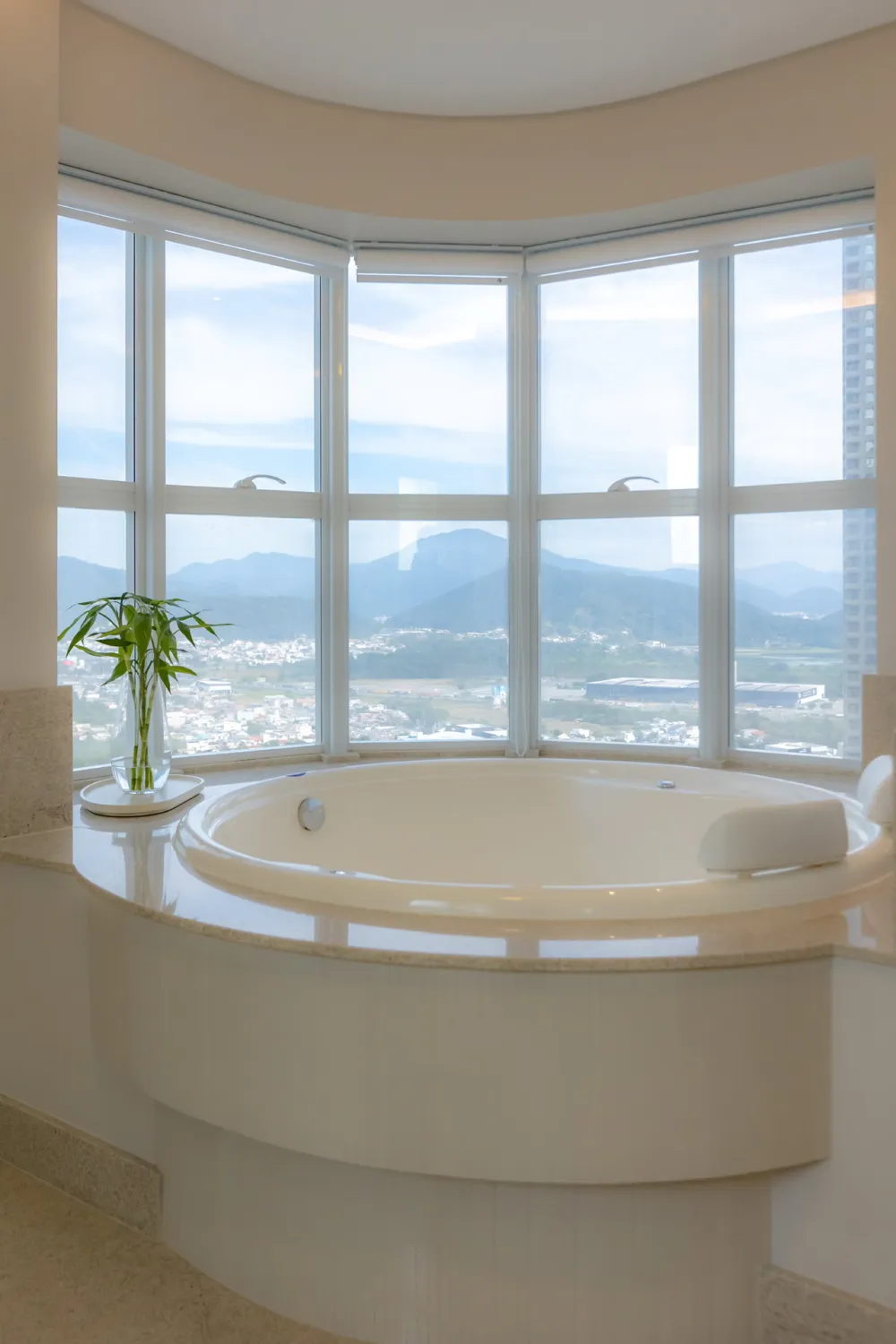 Apartamento 4 quartos para venda no bairro Barra Sul em Balneário Camboriú