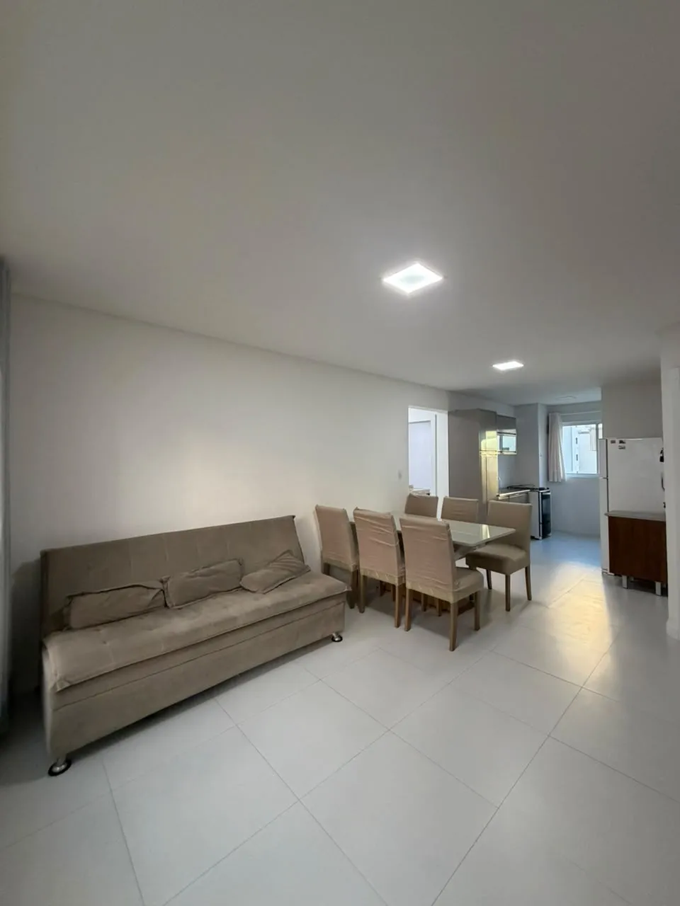 Apartamento 2 quartos para venda no bairro Meia Praia em Itapema