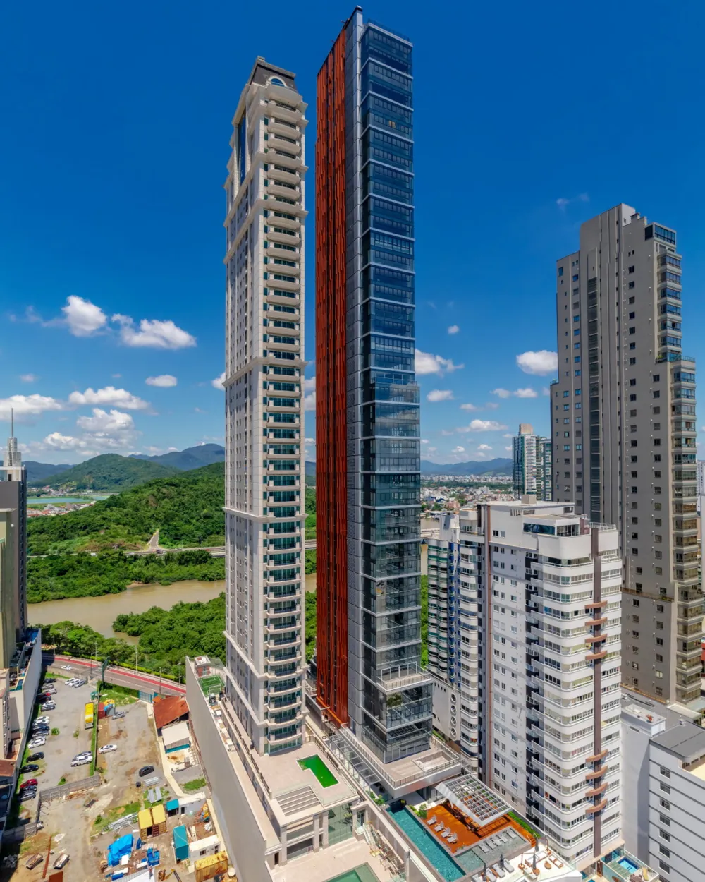 Apartamento 4 quartos para venda no bairro Centro em Balneário Camboriú