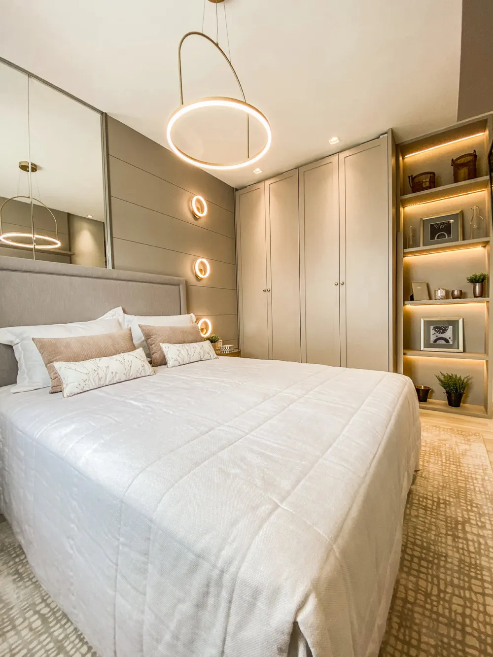 Apartamento para venda no bairro Meia Praia em Itapema