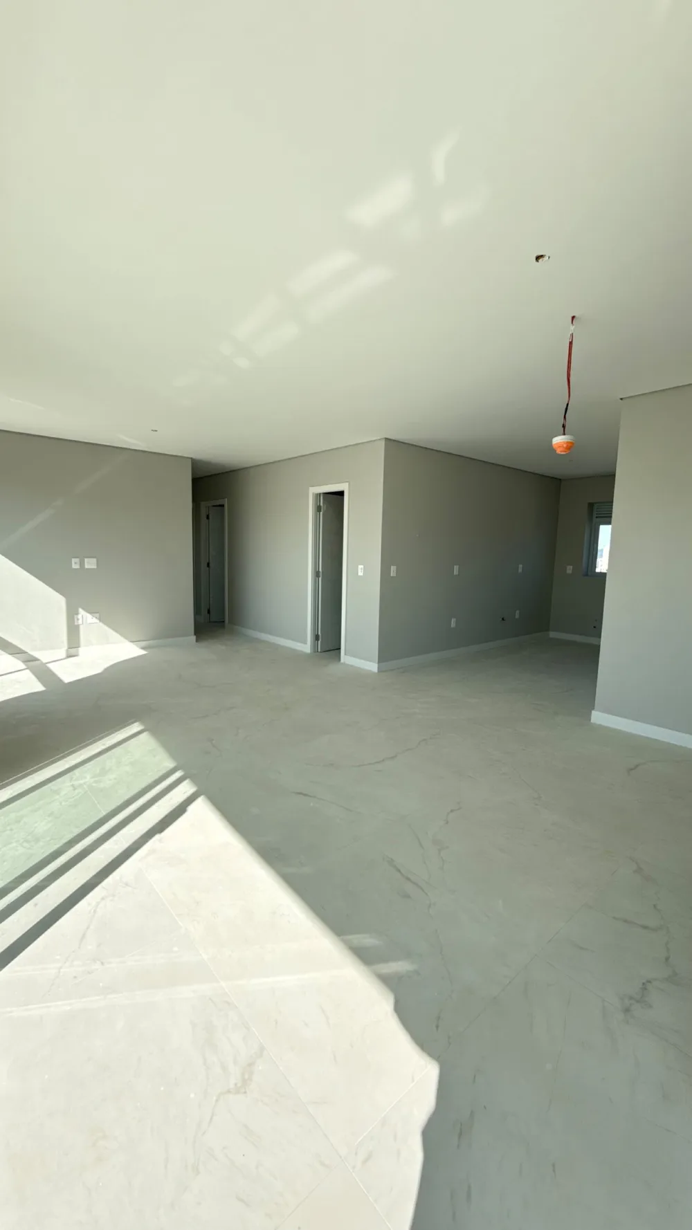 Apartamento 3 quartos para venda no bairro Meia Praia em Itapema