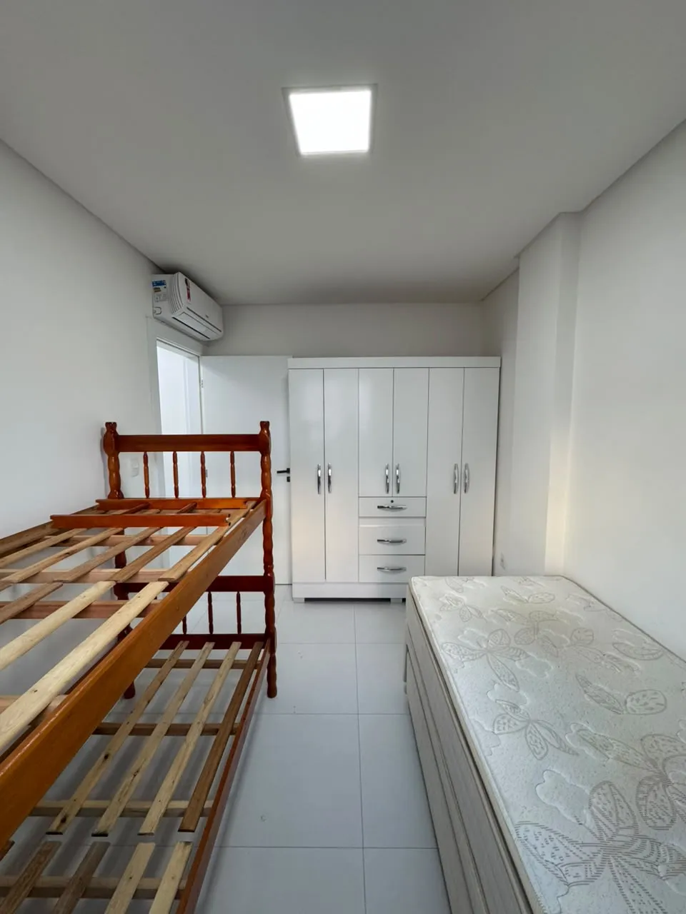 Apartamento 2 quartos para venda no bairro Meia Praia em Itapema