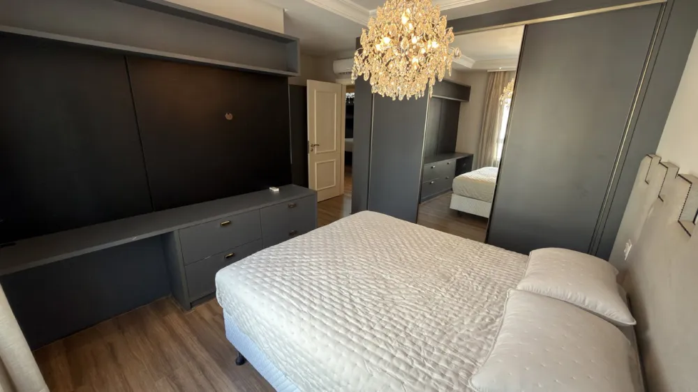Apartamento para venda no bairro Meia Praia em Itapema