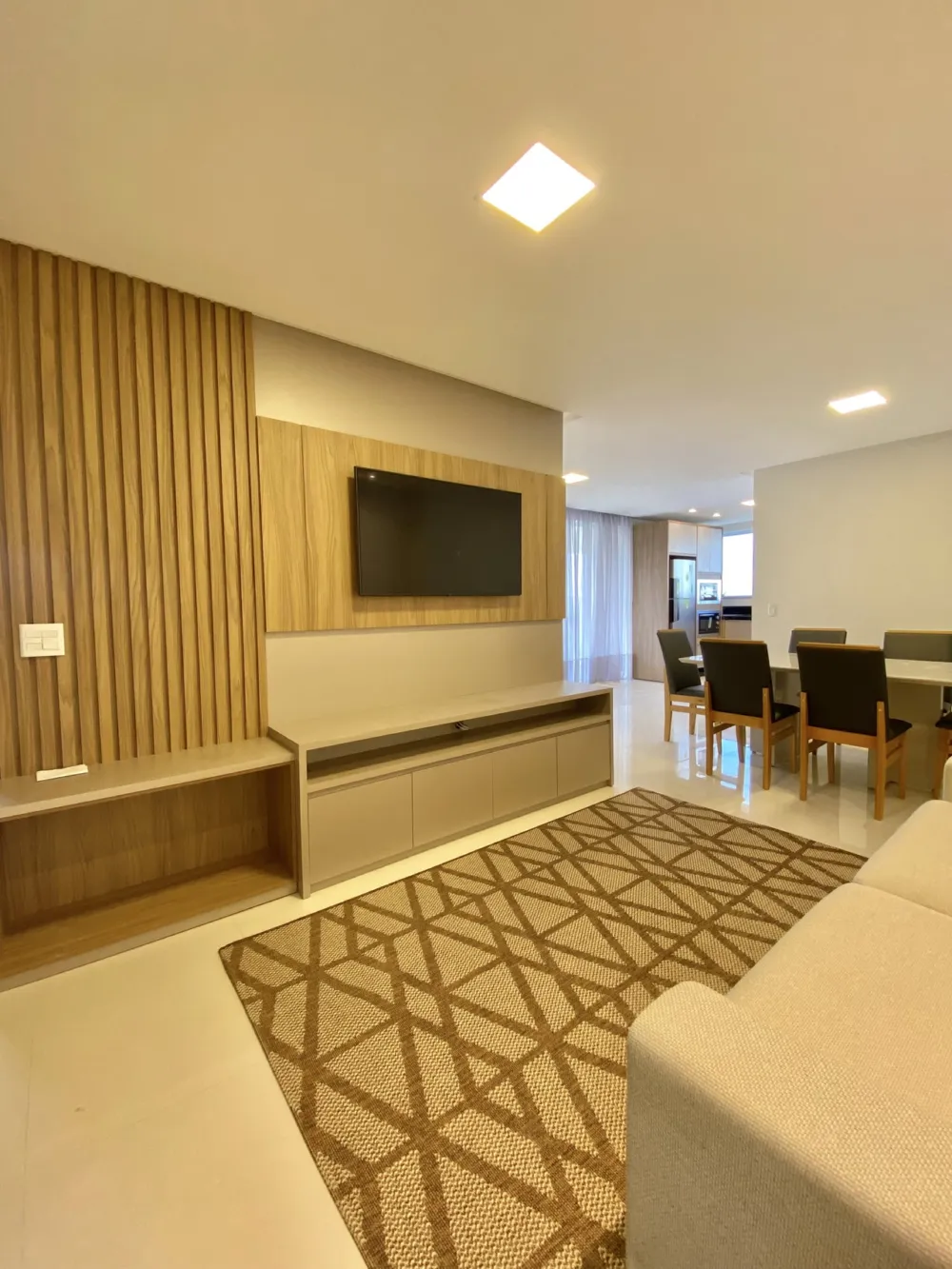 Apartamento para venda no bairro Meia Praia em Itapema