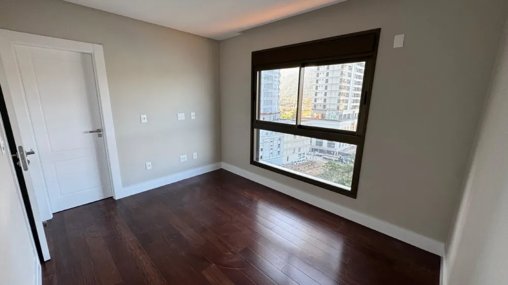 Apartamento 4 quartos para venda no bairro Canto da Praia em Itapema