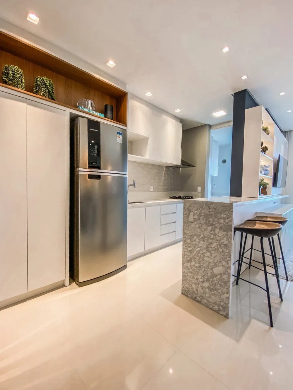 Apartamento para venda no bairro Meia Praia em Itapema