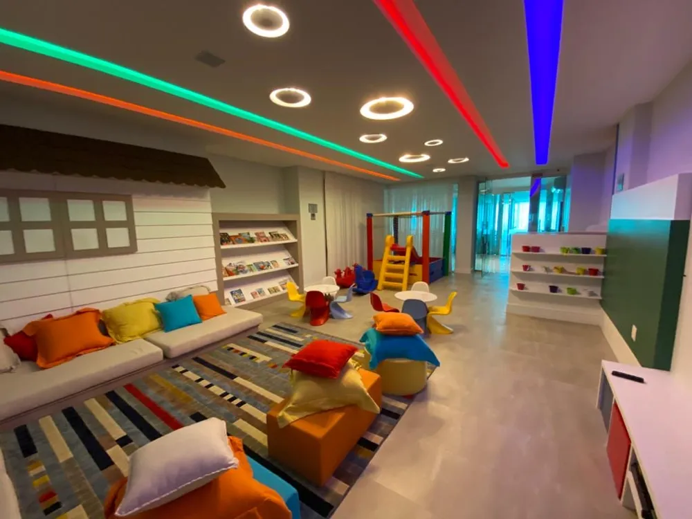 Apartamento 4 quartos para venda no bairro Meia Praia em Itapema