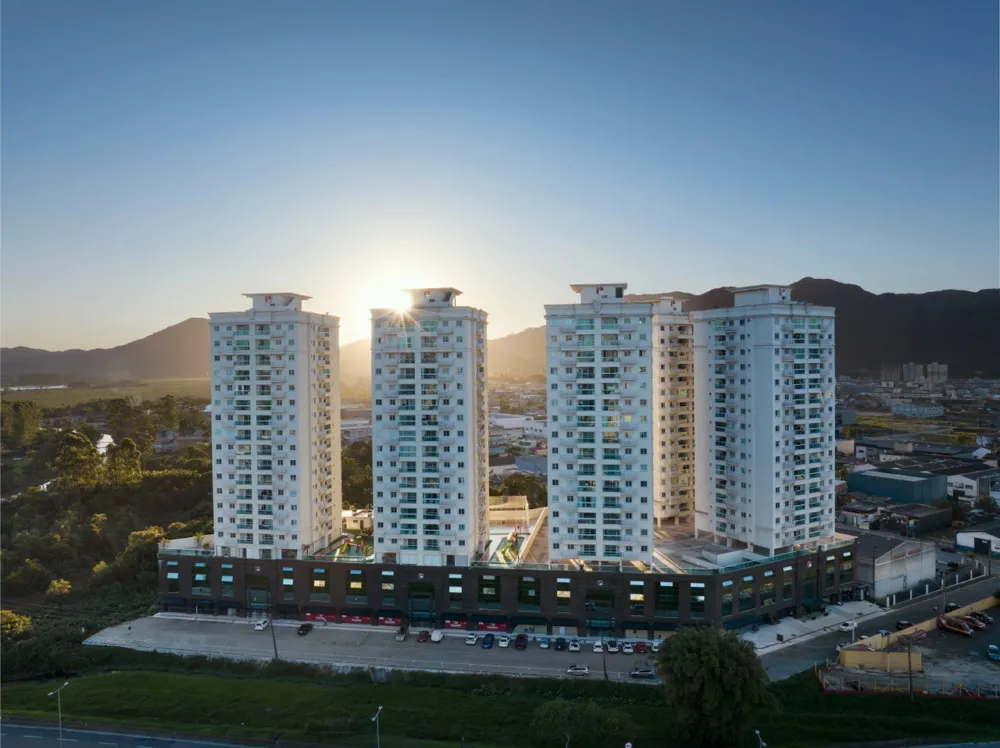 Apartamento para venda no bairro Jardim Praia Mar em Itapema