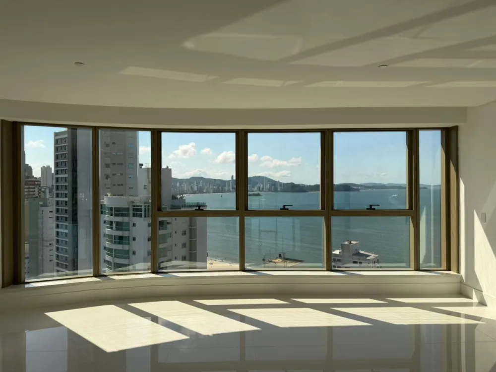 Apartamento para venda no bairro Barra Sul em Balneário Camboriú