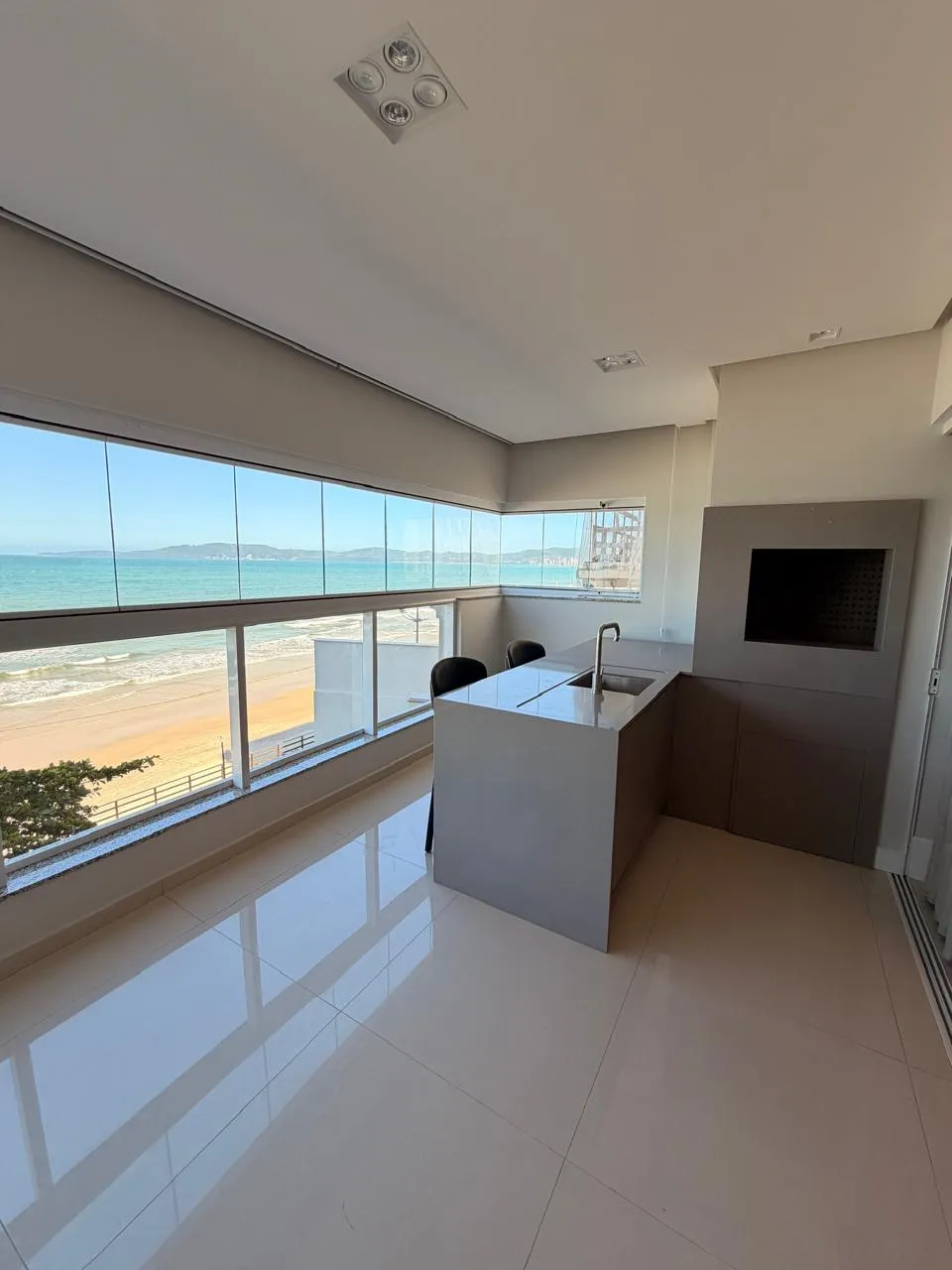 Apartamento 4 quartos para venda no bairro Morretes em Itapema