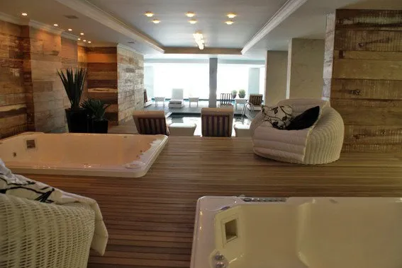 Apartamento para venda no bairro Meia Praia em Itapema