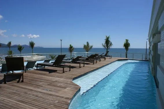 Apartamento para venda no bairro Meia Praia em Itapema