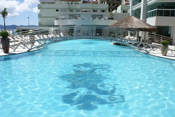 Apartamento para venda no bairro Meia Praia em Itapema