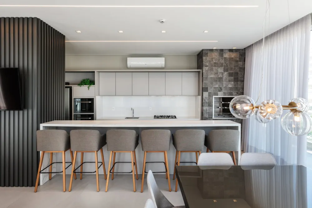 Apartamento para venda no bairro Meia Praia em Itapema