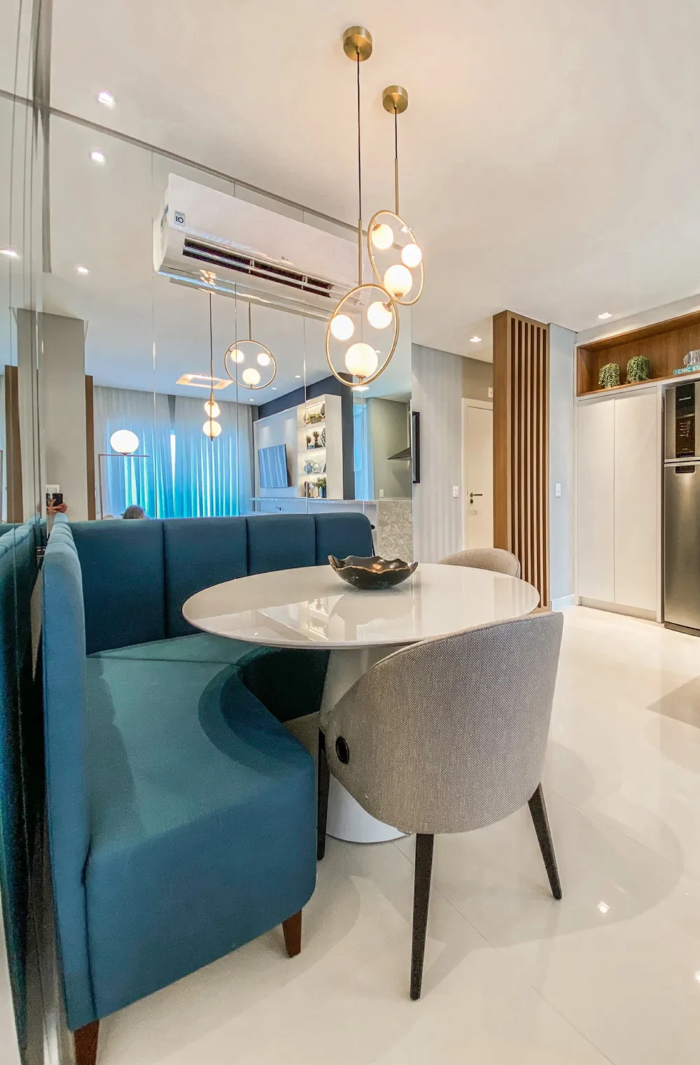 Apartamento para venda no bairro Meia Praia em Itapema