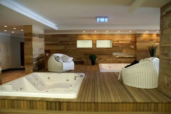 Apartamento para venda no bairro Meia Praia em Itapema