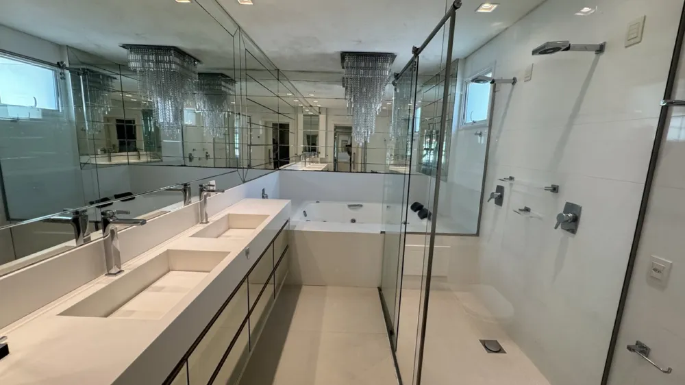 Apartamento para venda no bairro Meia Praia em Itapema