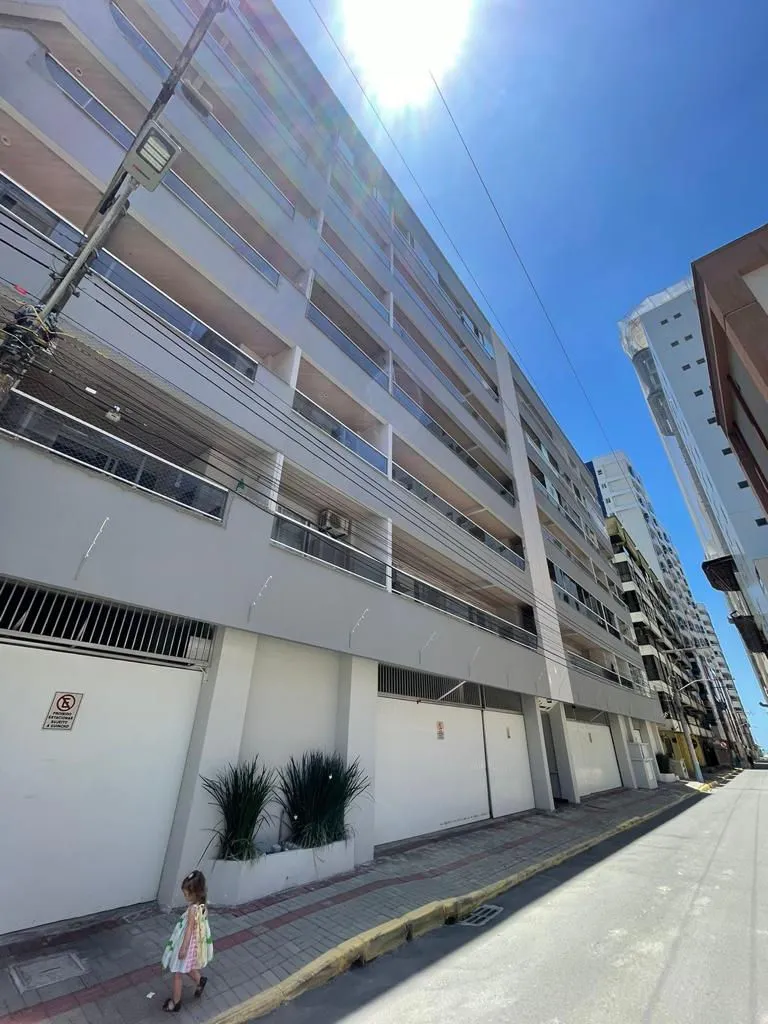 Apartamento para venda no bairro Meia Praia em Itapema