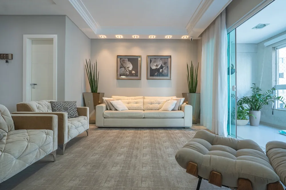 Apartamento para venda no bairro Meia Praia em Itapema
