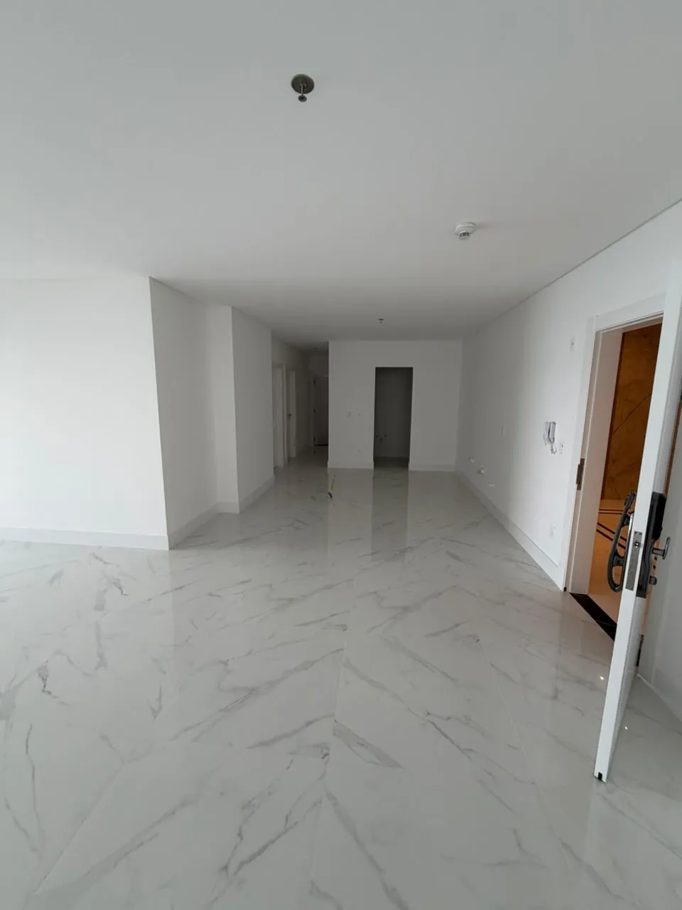 Apartamento 3 quartos para venda no bairro Centro em Itapema