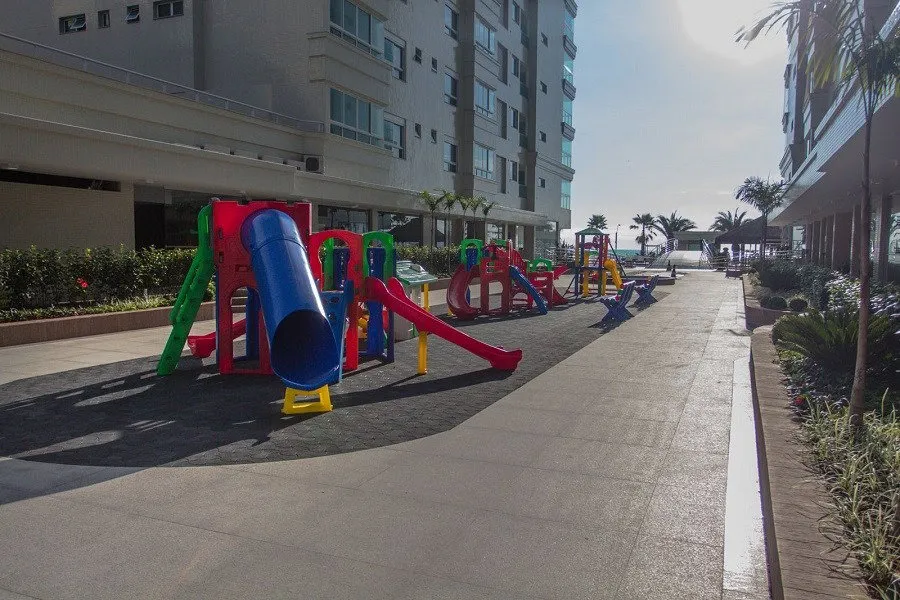Apartamento para venda no bairro Meia Praia em Itapema