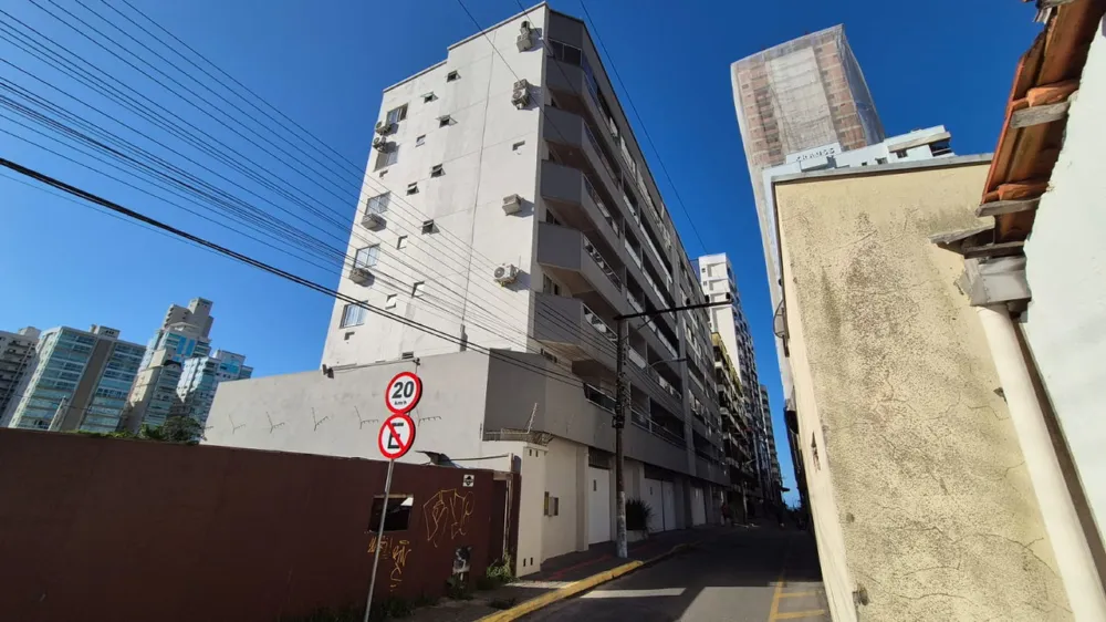 Apartamento para venda no bairro Meia Praia em Itapema