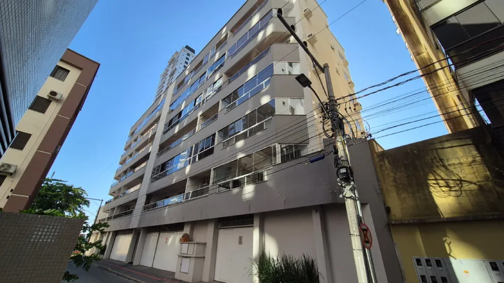 Apartamento para venda no bairro Meia Praia em Itapema