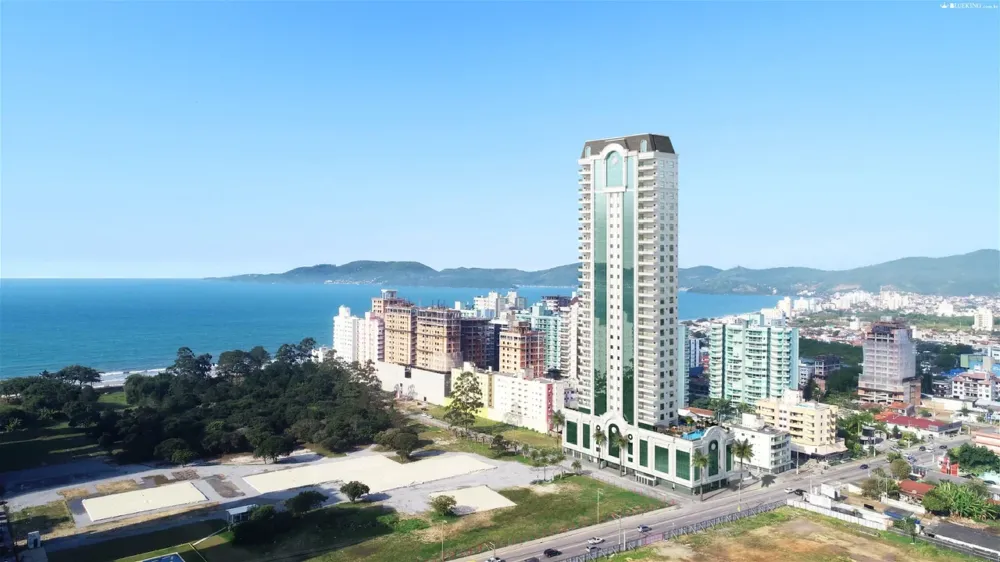 Apartamento para venda no bairro Meia Praia em Itapema