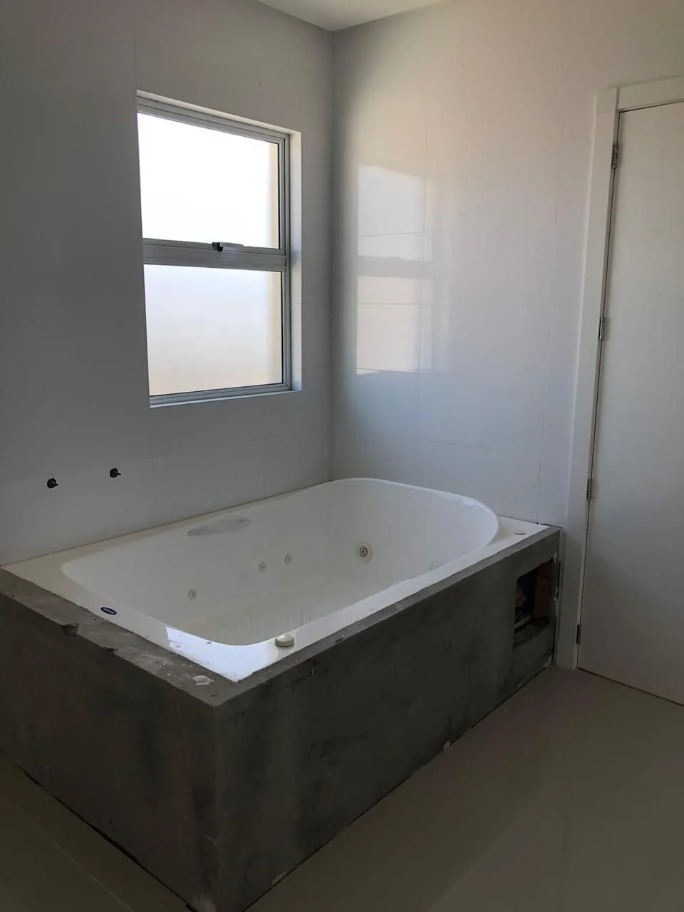 Apartamento para venda no bairro Meia Praia em Itapema