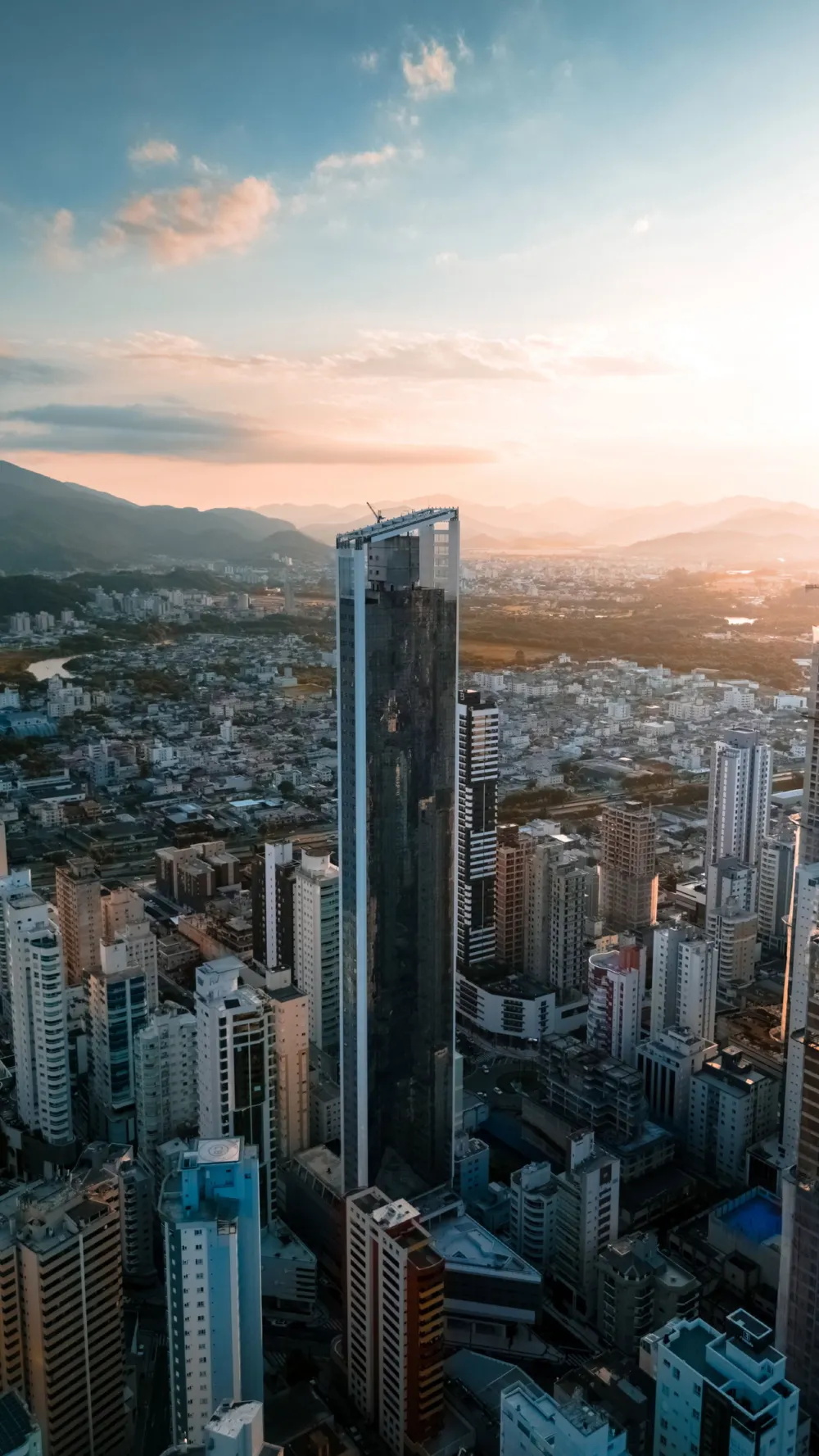 Sala comercial para venda no bairro Barra Sul em Balneário Camboriú
