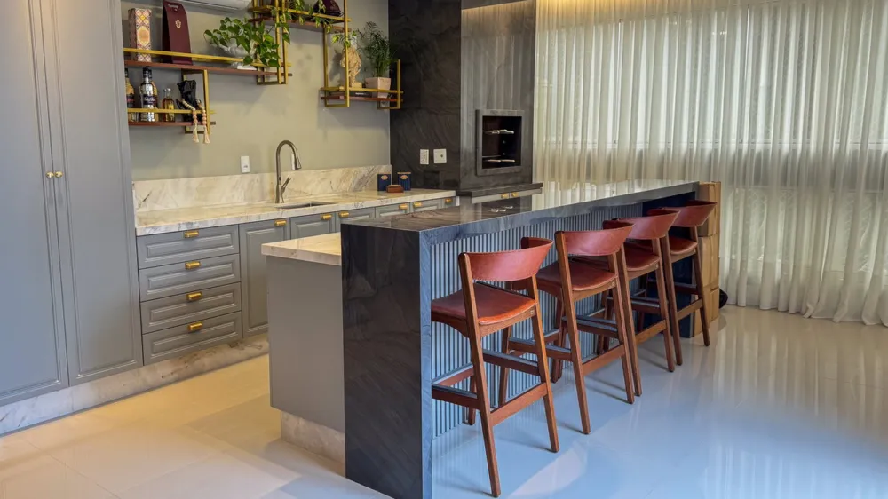 Apartamento 4 quartos para venda no bairro Meia Praia em Itapema