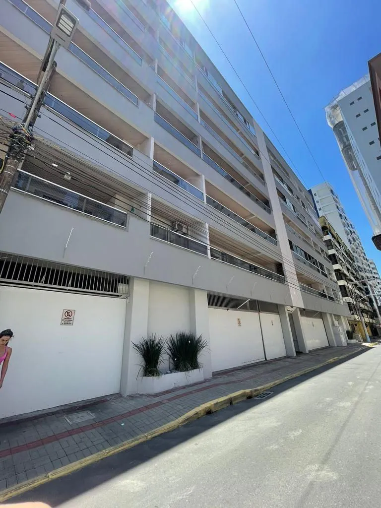 Apartamento para venda no bairro Meia Praia em Itapema