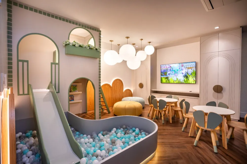 Apartamento para venda no bairro Meia Praia em Itapema