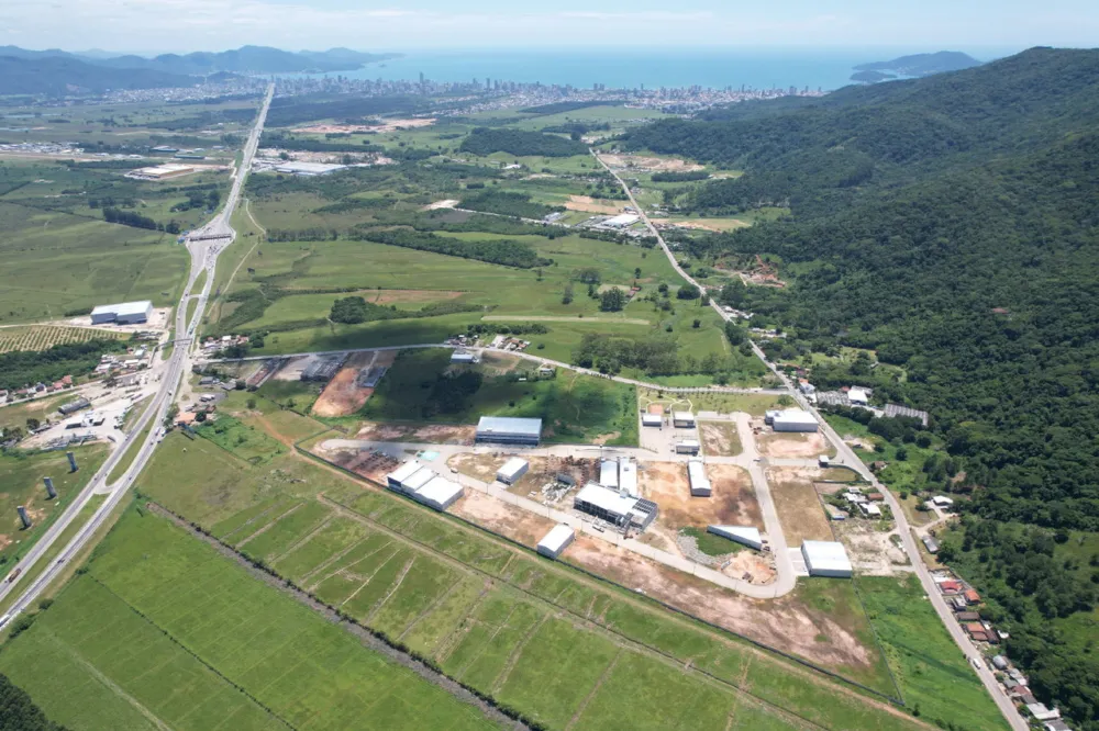 Terreno para venda no bairro Sertão Santa Luzia em Porto Belo