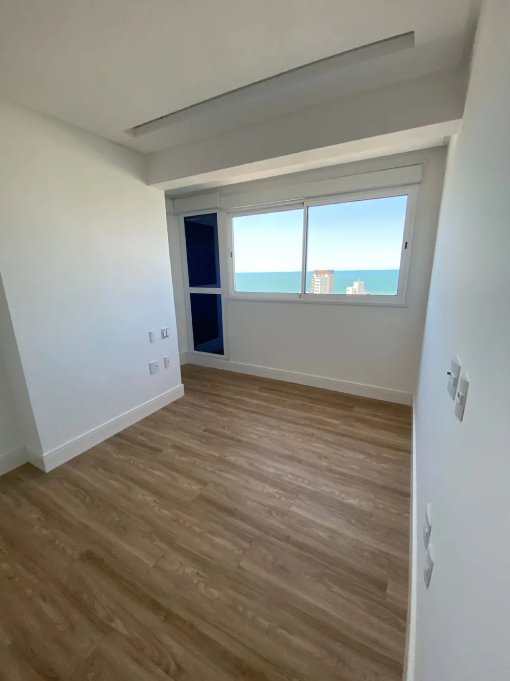 Apartamento para venda no bairro Barra Sul em Balneário Camboriú