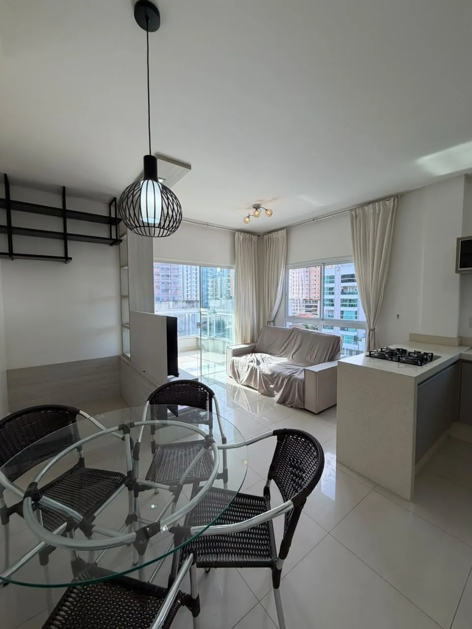 Apartamento 2 quartos para venda no bairro Meia Praia em Itapema