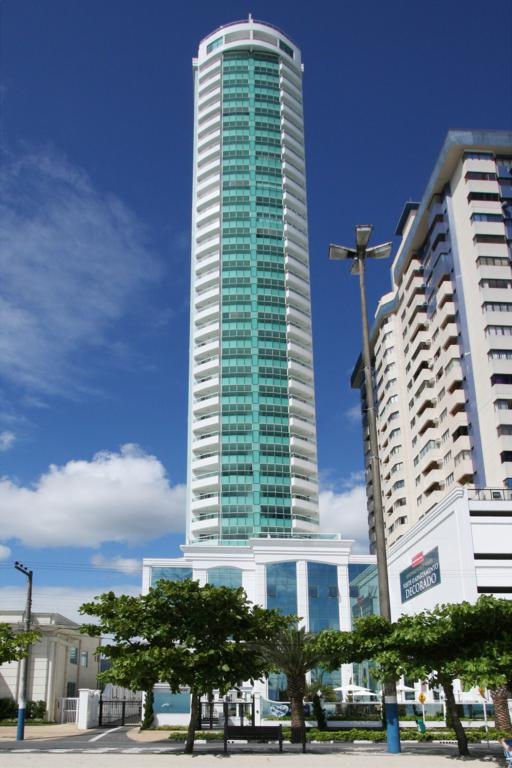 Apartamento 3 quartos para venda no bairro Centro em Balneário Camboriú