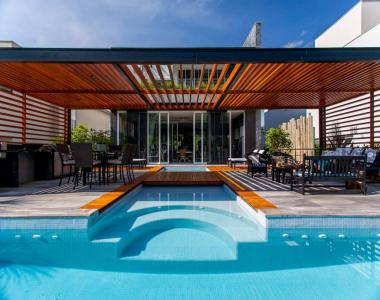 Casa Alto Padrão em Balneário Camboriú. 